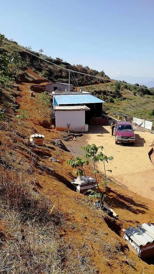 普格县华园生态畜禽养殖专业合作社高山种养示范基地